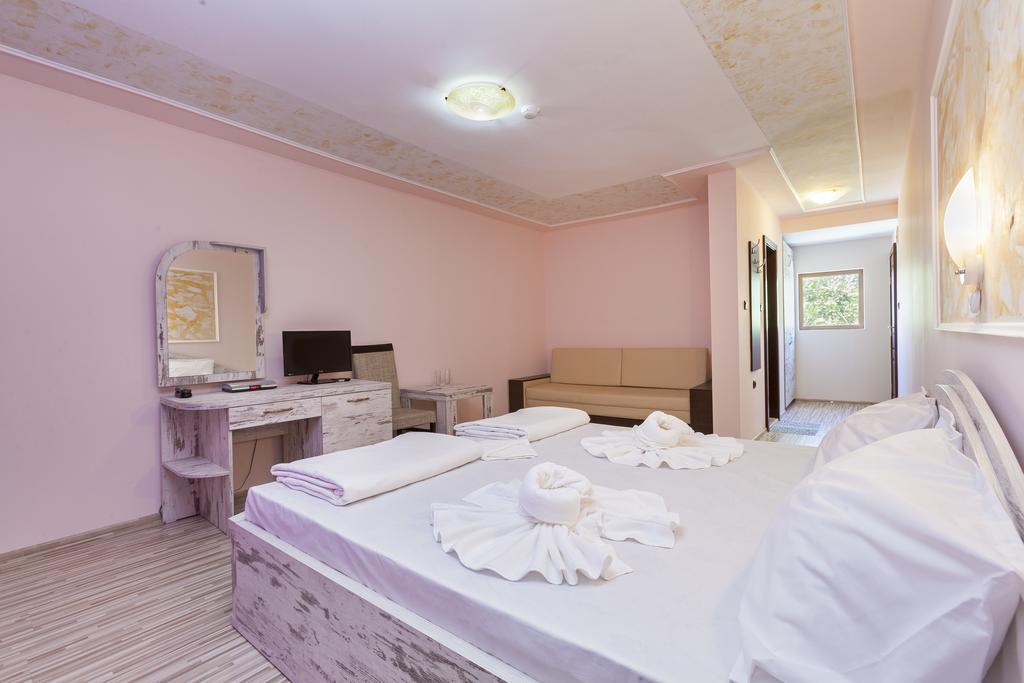 Akladi Family Hotel Chernomorets Exterior foto